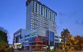 โรงแรมแอสตัน โซโล